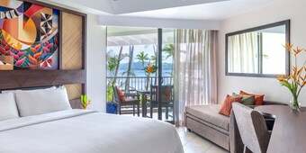 Yanuca Lagoon Deluxe Room